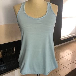 Lululemon 105F Singlet sz 4 baby Blue